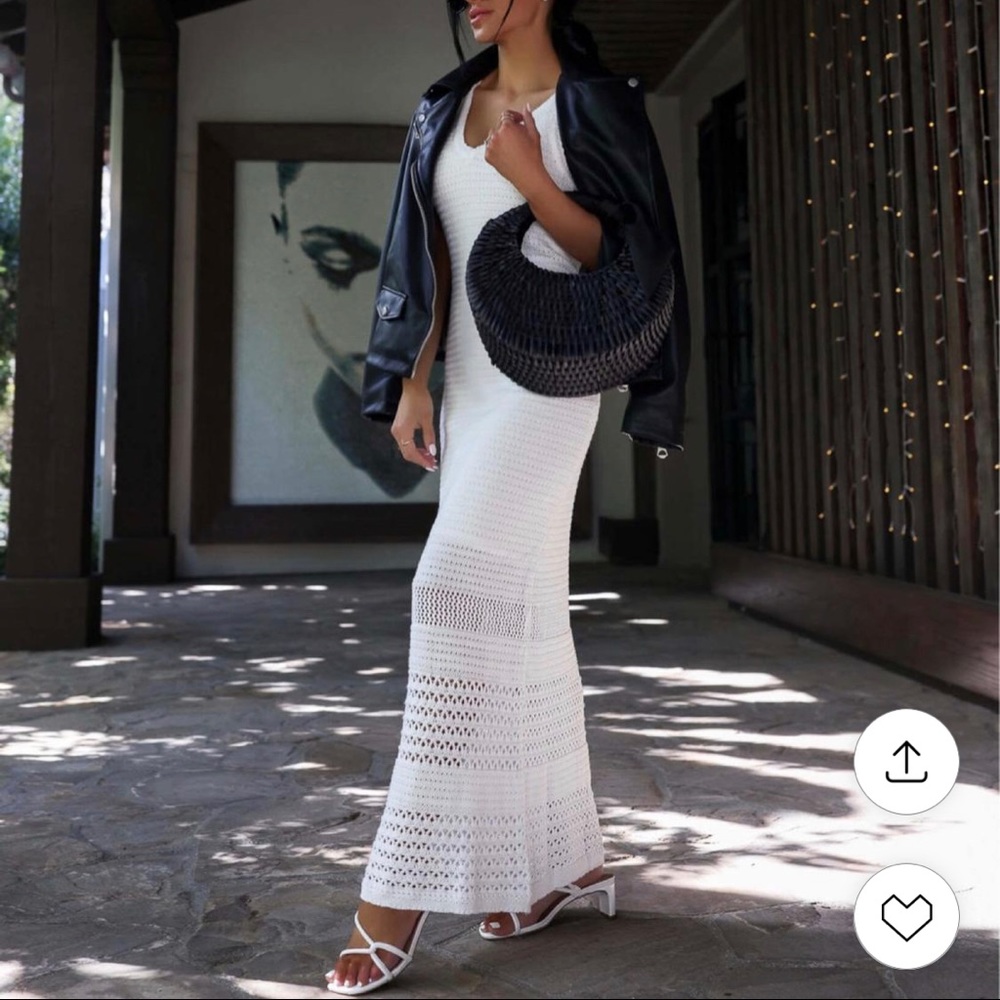 Women’s scoop crochet dress